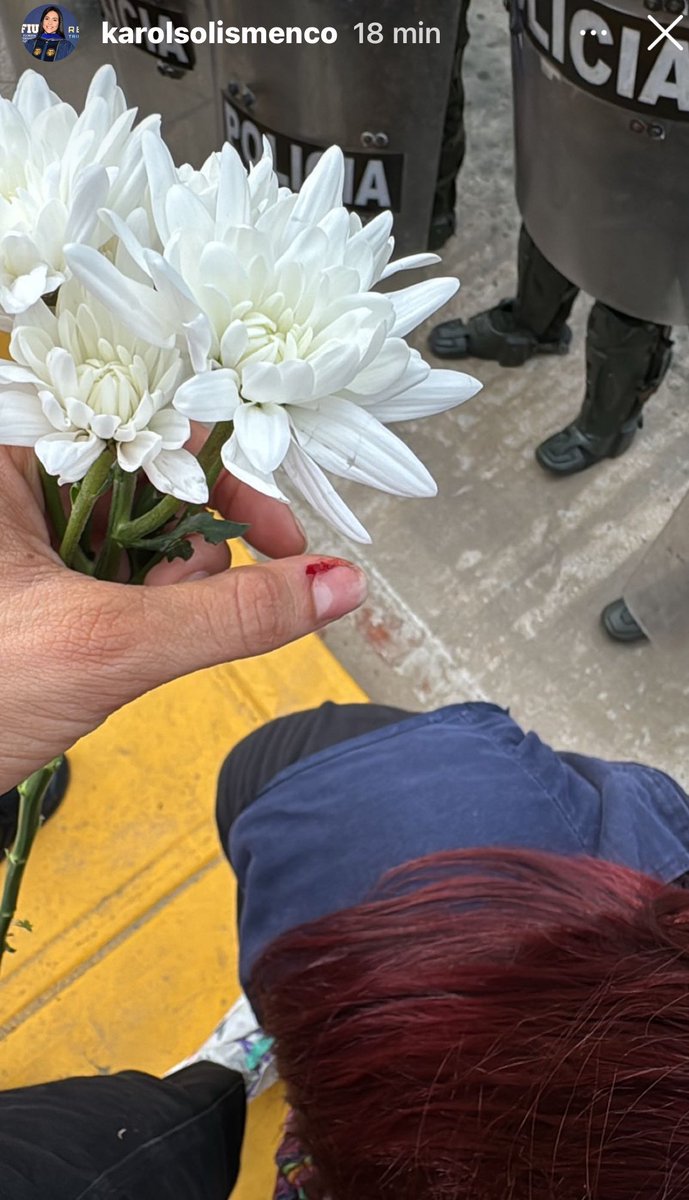 AmorEsNazareno's tweet photo. @petrogustavo En el Atlántico usted dejó de gobernar? Silencio culposo? #NoMasPapiros #KarolEstamosContigo #GOBIERNOVIOLENTO Miles lo tageamos y parece más presidente de otros países, sordo mudo y ciego ante la injusticia de #Papiros https://t.co/rhWCfefhTK