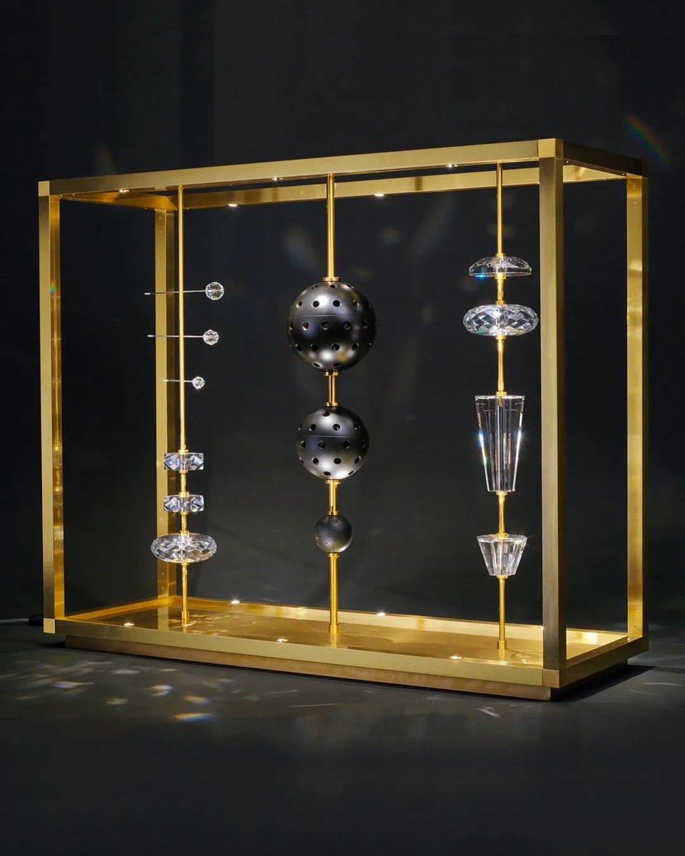 DesignApplause's tweet image. 👉🏿 @viennadesignweek PLATFORM 2024:

BCXSY: ARCHIVE LIGHTS
Sep 20–28, Lobmeyr
Mo–Sa 10–18:00

Cocktail: Sep 27, 18:30 

Lobmeyr
Kärntner Straße 26, 1010 Wien

©LOBMEYR

#VDW24 #viennadesignweek #lobmeyr #LOBMEYRArchiveLights #artvienna #handcrafted #wienerhandwerk #artisandesign