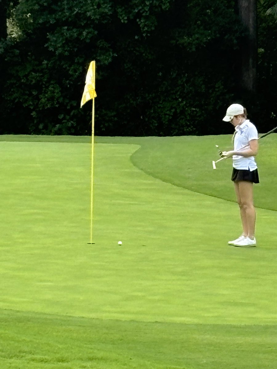 🗓 Monday 9/23
🏌️‍♀️ SWAC Match #5 - Host Apex HS
⛳️ MacGregor Downs CC
⏱ 3:30 PM — Starters 
Kelsey, Jeannie, Carson, Kathryn, Maya 🦅💜💛 Go Hawks!! 💛💜 <a href="/GoldenHawksClub/">Golden Hawks Club</a> <a href="/HSHawksAD/">HSHS Athletics</a>