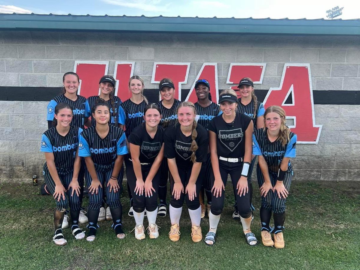 MsBombersfuller's tweet photo. What an awesome camp at @UWA_Softball  today.  Thank you @defo25  for putting on a great camp and games. https://t.co/ibioib2awG
