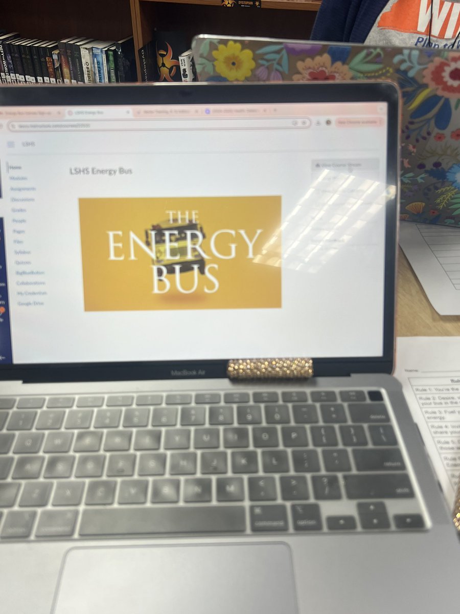 TracyBeverly7's tweet photo. As a staff member at #LSHS , I’m ready to climb aboard the @EnergyBusSchool , to cultivate positive energy in everything I do. @DMcLaughlin400 @NCCU @NCCUSOE @NCCU_MSA https://t.co/qBnzL0XtoC