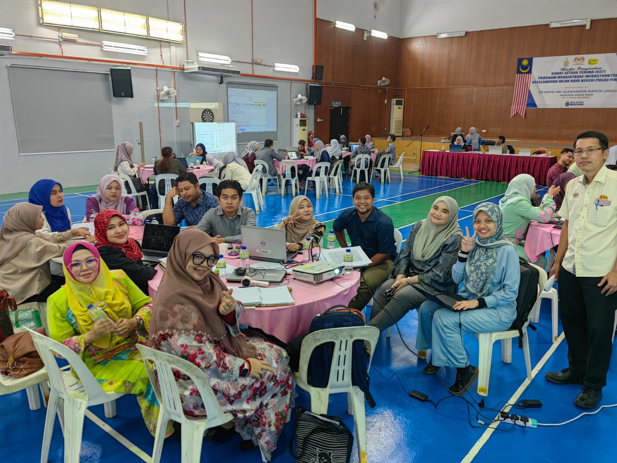 Cawangan Alam Sekitar & Kecekapan Tenaga JKR (@caskt_jkr) on Twitter photo 18-20/9/2024-Mesyuarat Post-Mortem Audit Dalaman SPB JKR Malaysia Tahun 2024 yang dikendalikan oleh Bahagian Pengurusan Kualiti, CDPK di JKR Daerah Barat Daya, P.Pinang. Mesyuarat ini turut dihadiri pegawai-pegawai dari CASKT.
<a href="/IPJKR_Official/">JKR Malaysia Rasmi</a>
<a href="/RinnaSiow/">Rinna Siow</a>
#JKRMalaysia 18-20/9/2024-Mesyuarat Post-Mortem Audit Dalaman SPB JKR Malaysia Tahun 2024 yang dikendalikan oleh Bahagian Pengurusan Kualiti, CDPK di JKR Daerah Barat Daya, P.Pinang. Mesyuarat ini turut dihadiri pegawai-pegawai dari CASKT.
<a href="/IPJKR_Official/">JKR Malaysia Rasmi</a>
<a href="/RinnaSiow/">Rinna Siow</a>
#JKRMalaysia