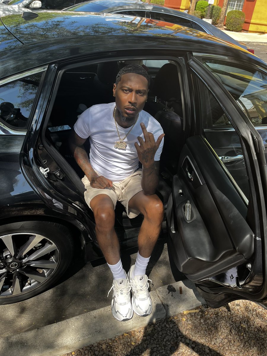 Reallylikedat86's tweet photo. Back off this and back to my lil bubble I go✌🏾 https://t.co/If3yyNdWri