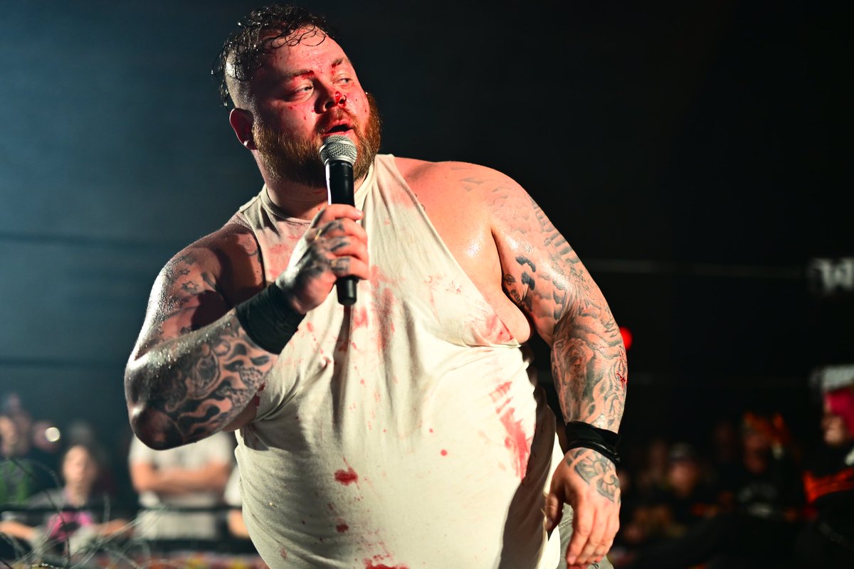 WLDCRASH's tweet image. Deathmatch Crash.

📸@tussleXmania 

@PWRevolver 

#WholeLottaDude #RevolverTALES #DeathmatchCrash