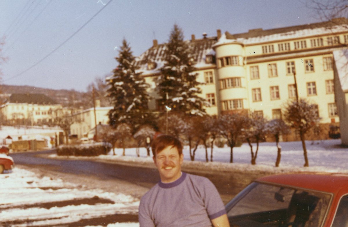 Hey, Twitter, can you help me find Lt. Easterwood? 

His first name might have been Wayne - Wayne Easterwood.

He was my dad's best friend when they were in the Army in Germany in about 1969-1971 in the 2nd Battalion of the 48th Infantry Regiment (Mechanized). #miltwitter