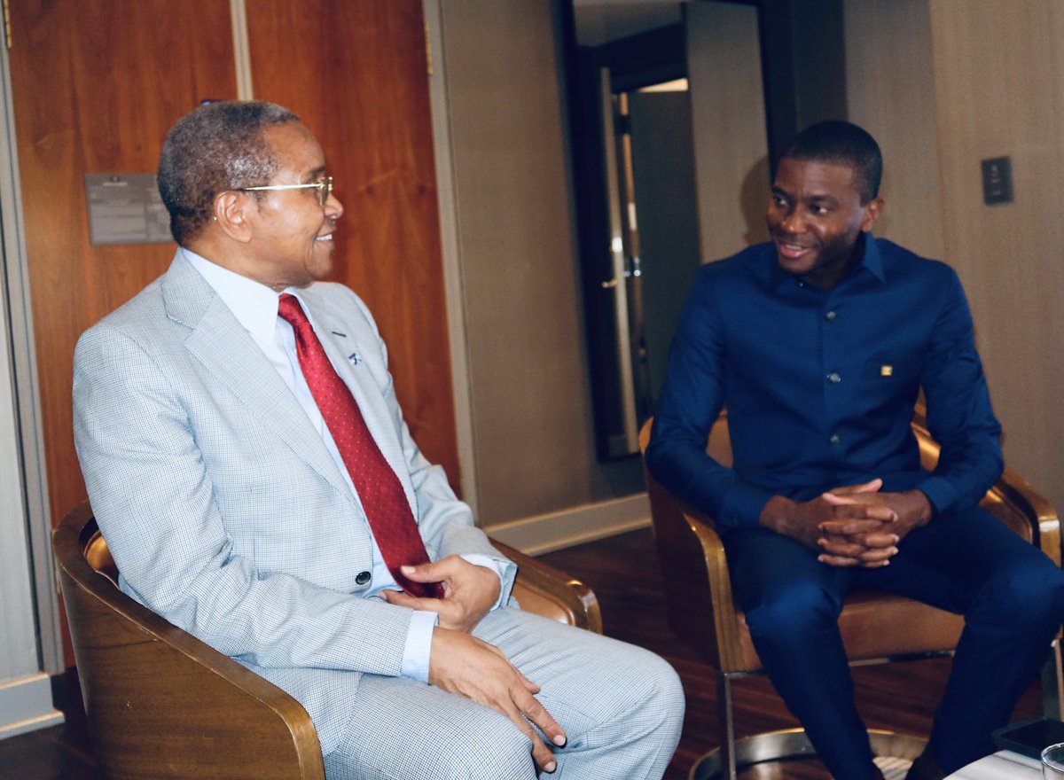 Jakaya Kikwete (@gpechair) on Twitter photo I took pleasure in meeting with Hon. Dickon Mitchell today.
We discussed how <a href="/GPforEducation/">Global Partnership for Education</a> can work with the government on climate smart education systems, and advancing and promoting digital education in Grenada.
<a href="/pmogrenada/">Office of the Prime Minister of Grenada</a> <a href="/GrenadaUN/">GrenadaUN 🇬🇩</a> I took pleasure in meeting with Hon. Dickon Mitchell today.
We discussed how <a href="/GPforEducation/">Global Partnership for Education</a> can work with the government on climate smart education systems, and advancing and promoting digital education in Grenada.
<a href="/pmogrenada/">Office of the Prime Minister of Grenada</a> <a href="/GrenadaUN/">GrenadaUN 🇬🇩</a>