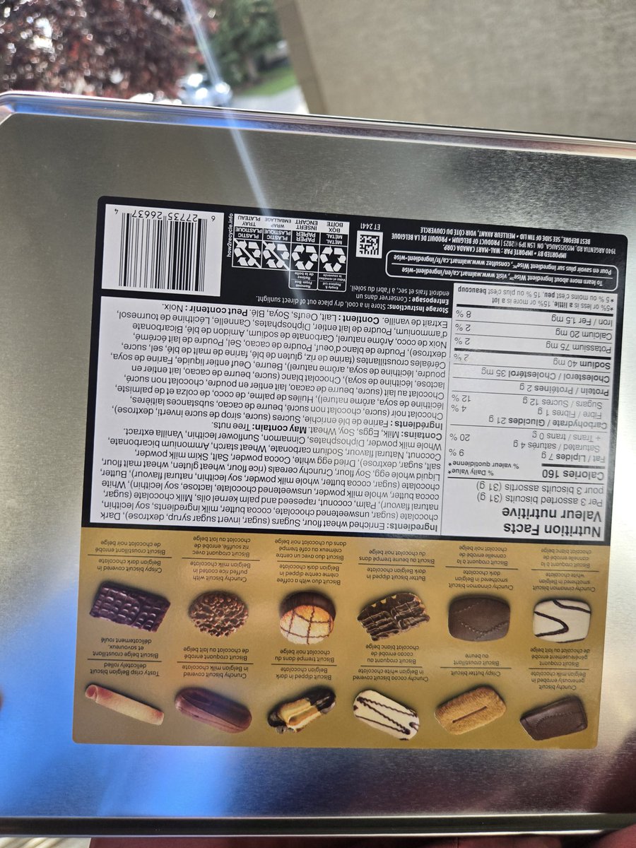 fist___off's tweet photo. @Walmart @WalmartCanada OUR FINEST unless past BB date 🤣 what is growing on that #chocolate? https://t.co/9Cwwra57Y6