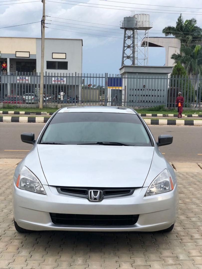 OfficerCadetamm's tweet photo. Super clen honda eod
2005 model
Going for 3m
Kaduna
09069600408 https://t.co/lpFZEk0z3i
