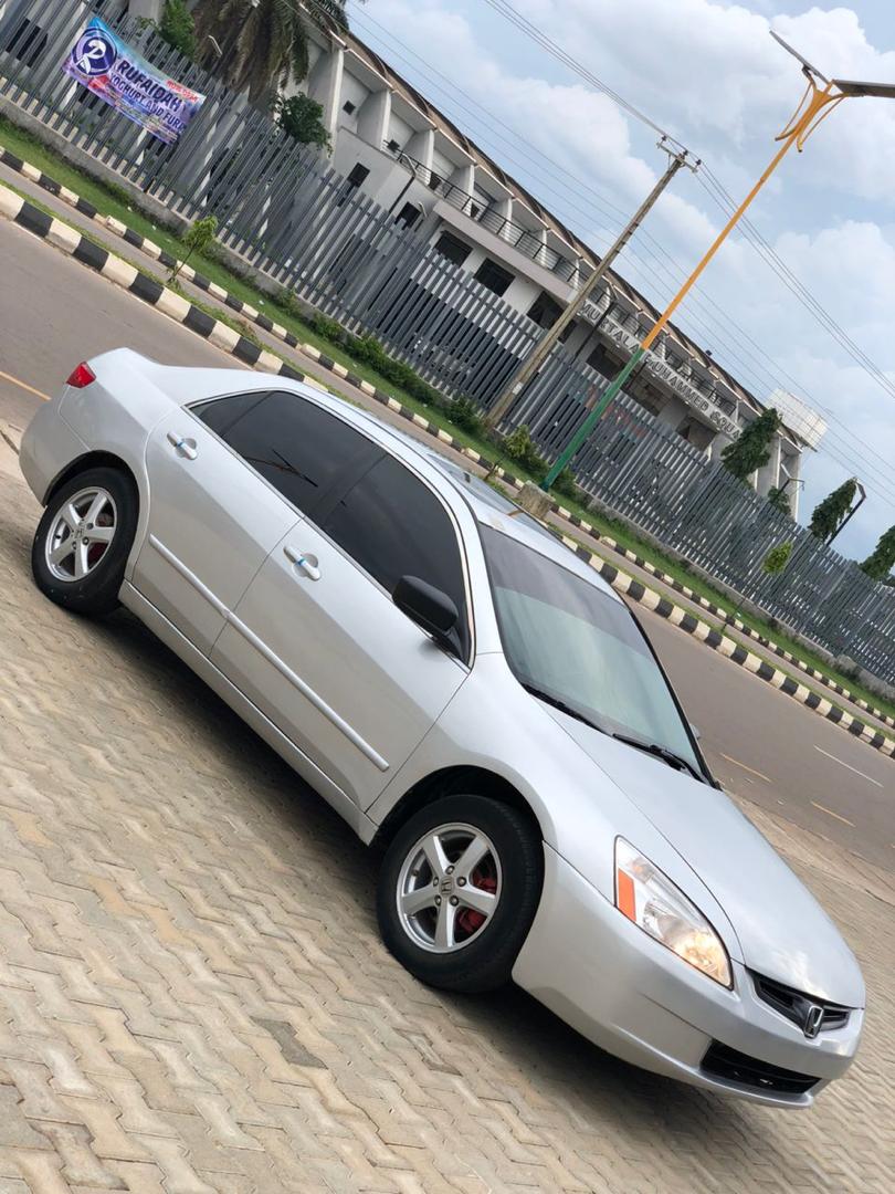 OfficerCadetamm's tweet photo. Super clen honda eod
2005 model
Going for 3m
Kaduna
09069600408 https://t.co/lpFZEk0z3i