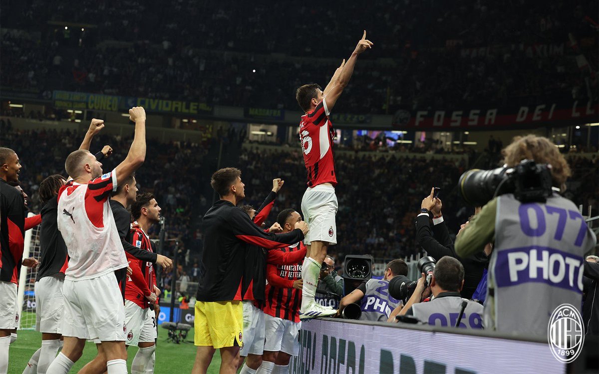 Милано е црвено-црно! 😎🔴⚫️