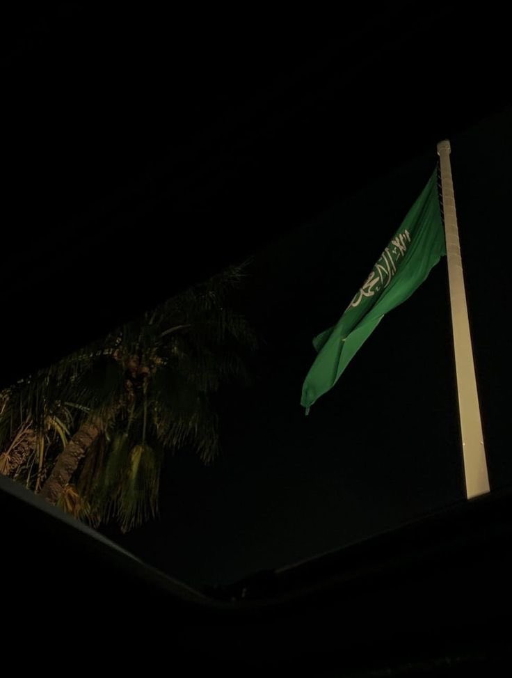 حياة ☕️🎧🌷 tweet media