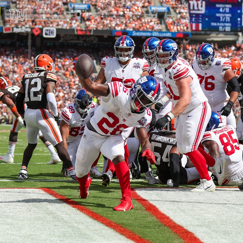 Giants's tweet photo. Leaving Cleveland with a W ‼️
