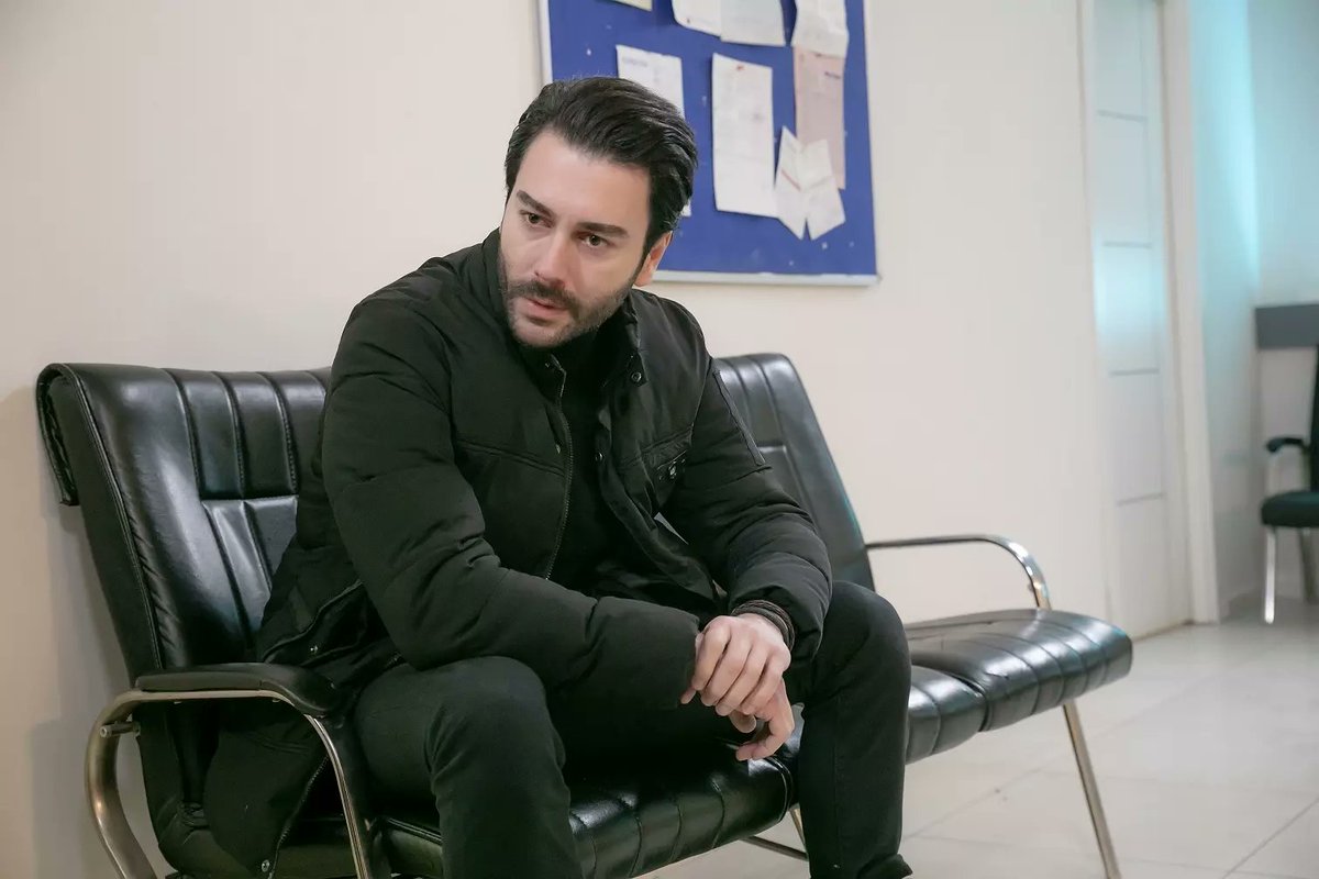 Oğuzun paylaşım yapmasını beklerken bizzo #OğuzPeçe