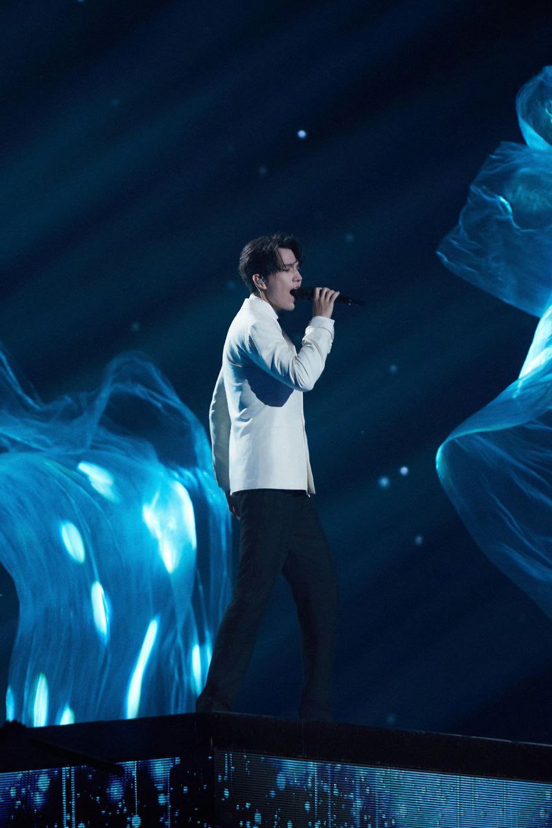 Daididau111's tweet image. @RadioDisneyMX
@dimash_official
DIMASH RADIO DISNEY 
#MusicaNuevaenRadioDisney
#WhenIveGotYou
,,... damit sie das Gefühl haben, dass ich dabei bin, Künstler und erfolgreicher Mensch zu werden.,,(Dimash Qudaibergen)