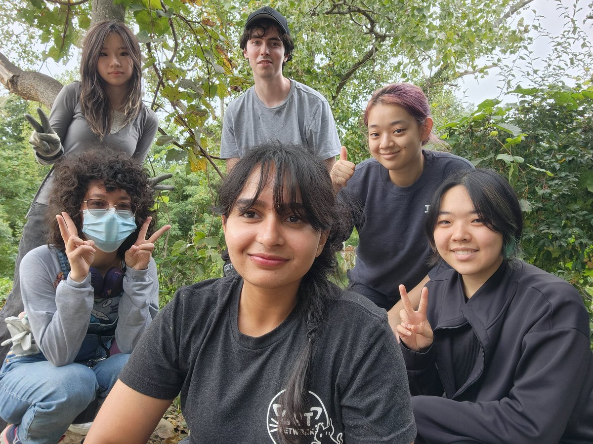 SBUCATNETWORK's tweet image. Thank you to everyone who volunteered for Shelter Clean Up! 🏠🧹 With your help, we were able to tidy up our stations and make them comfortable for our campus cats 🐾 and just in time for our feeders to help out as well! We hope you guys had fun and can't wait to see you again!
