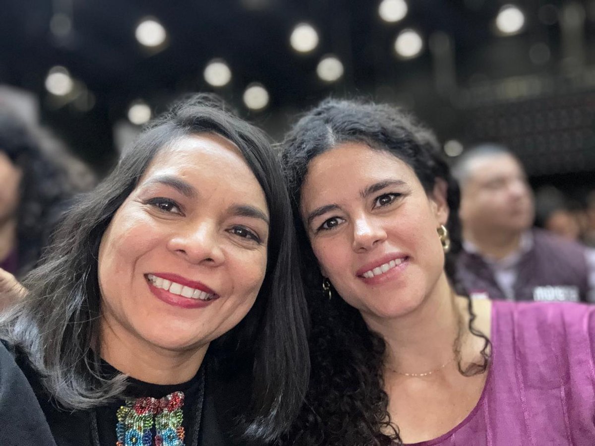 Beatriz_Mojica's tweet photo. Se rompe el techo de cristal también en Morena y tendrá una Presidenta y una Secretaria General. Enhorabuena por @LuisaAlcalde y Carolina Rangel quienes a partir de ahora conducirán a nuestro partido-movimiento. #EsTiempoDeLasMujeres https://t.co/WNSKNiS4NW