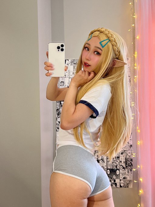 Watch Saori ✨🛡️'s leaked NSFW photo on TwXstars