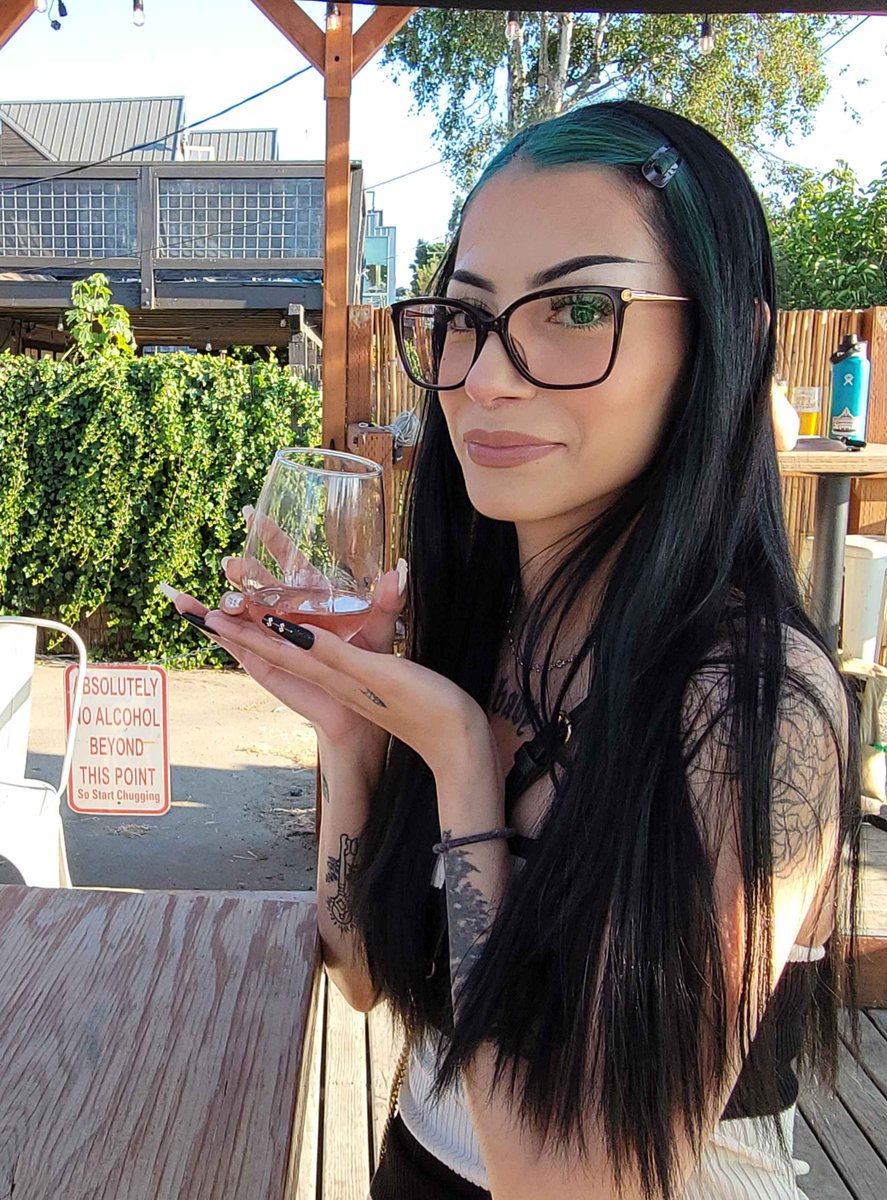 Kaidealist's tweet photo. thinkin about her 🥰💞 https://t.co/SADTpeUxDw