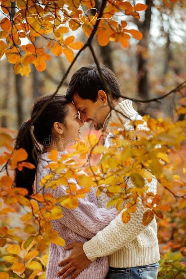 AntFerPereira's tweet photo. — Sorria. Sorriam e amem-se
a dobrar, chegou o outono…
———
António Fernando Pereira 
Escritor- Chiado Books 
#antoniofernandopereira #ameiteeagora #antoniofernandopereirafolhasdeouto https://t.co/Gvsh55vAxu