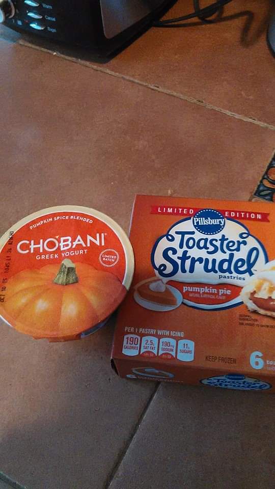 the30milewoman's tweet photo. @durandbernarr @KevOnStage NOT ON MY WATCH!!!!! Lol!
I used the Tuscany Pumpkin sauce to make the pasta and had a delicious roasted chicken with root vegetables to go with it. Come over for dinner. You won't be disappointed. π
#PumpkinSpiceLoversUnite!
#PumpkinPower!
#FlavorsOfFall! https://t.co/gj8mJgznHE