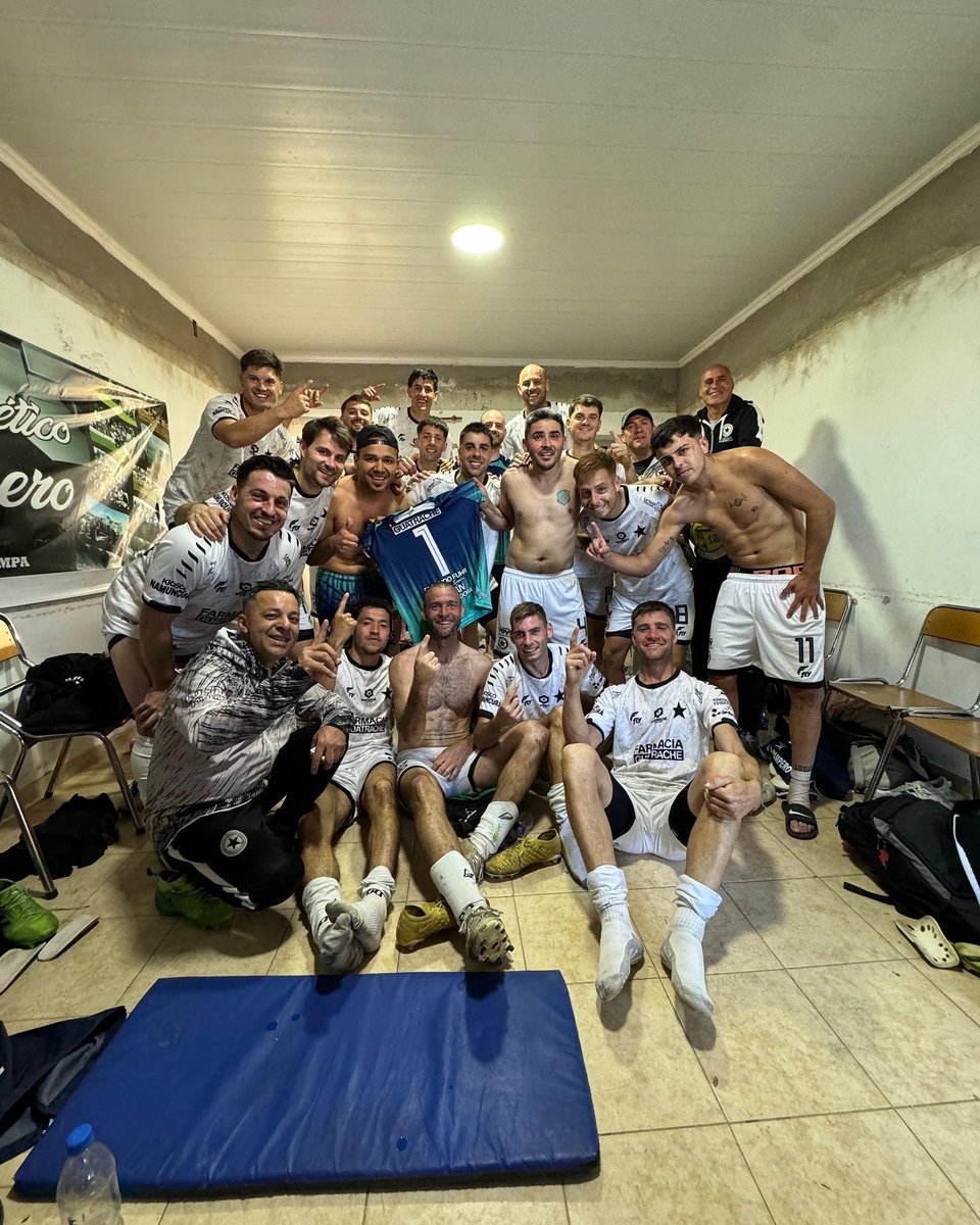 CAPamperoOK's tweet photo. ¡Domingo redondo!

Reserva: 3-2 (Alexis Schamine de penal, Lautaro Vergara y Rodrigo Seibel)
Primera: 1-0 (Enzo Robles)

Respetando nuestra historia y la paternidad.

VAMOS PAMPERO https://t.co/eEus3jPFTf