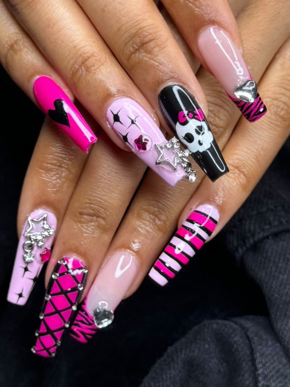 nn ma copine elle ma fait une pose de jolie nana la (@/dynails_might)