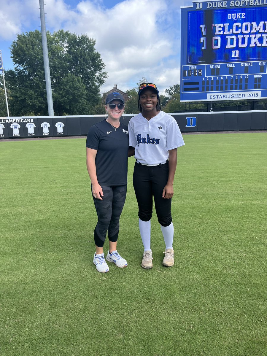JaidaP2026's tweet photo. Always a good learning experience at Duke! Thankful for the opportunity at team camp this weekend! @DukesMayfield @LadyDukesLamar @oliviaadyan @DukeCoachYoung  #Classof2026 #RecruitmentOpen #Outfielder #SpeedySlapper https://t.co/dPwQyJDhnz
