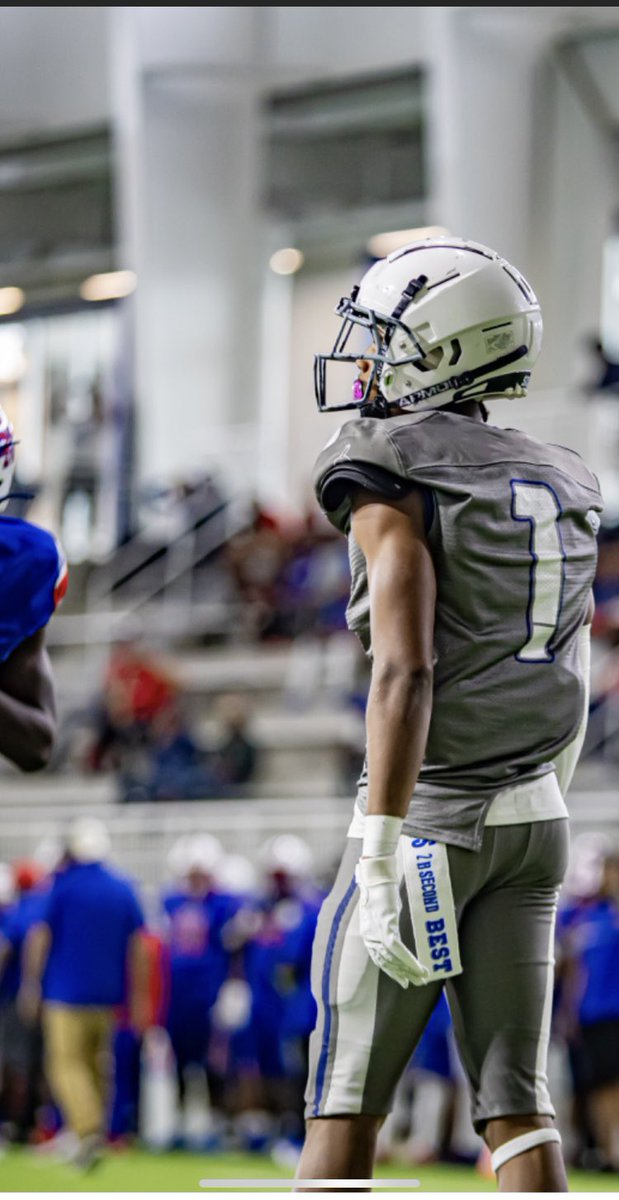 Check out my mid szn highlights, playing some of the top teams and players in the nation!!  
<a href="/RocCarmichael/">Roc Carmichael</a> <a href="/CoachTabannah/">Devonta Tabannah</a> <a href="/dhglover/">🏈Coach Glove🏈</a> <a href="/EdOBrienCFB/">EdOBrienCFB</a> <a href="/JayJayHarper2/">Coach Jay</a> 

hudl.com/v/2Q6ZXr