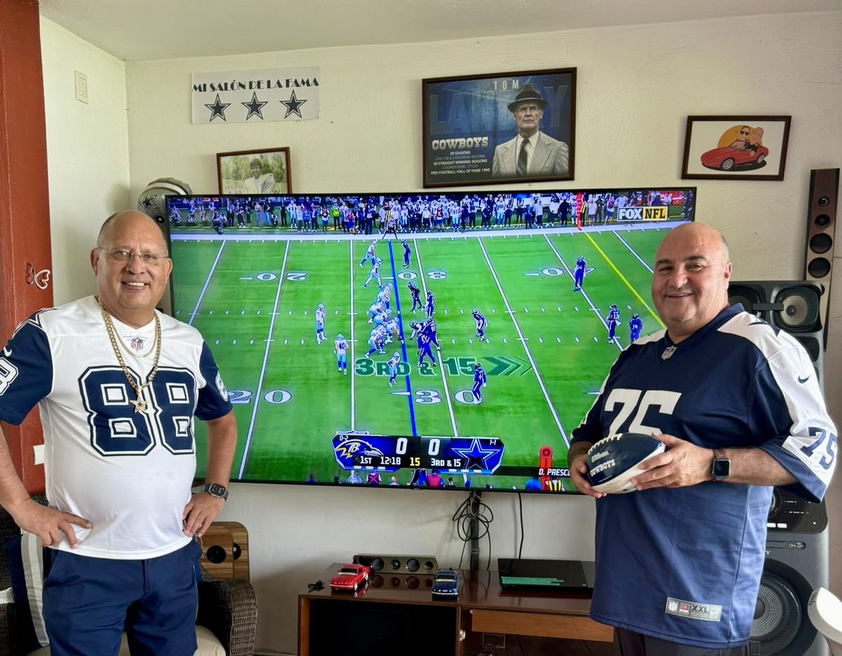 Jimvar's tweet photo. Saludos desde Cholula Puebla saludos a Pepe Segarra #FOXImpactoNFL https://t.co/hmjU8DbF7R