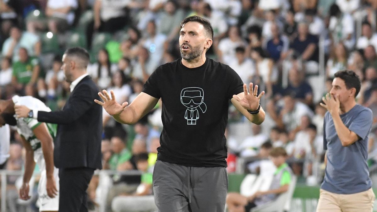 NoticiasElcheCF's tweet photo. Sarabia: «Necesitábamos esta victoria para reforzar» https://t.co/zQGsS59cwo  - Información https://t.co/GZW7kxANJK