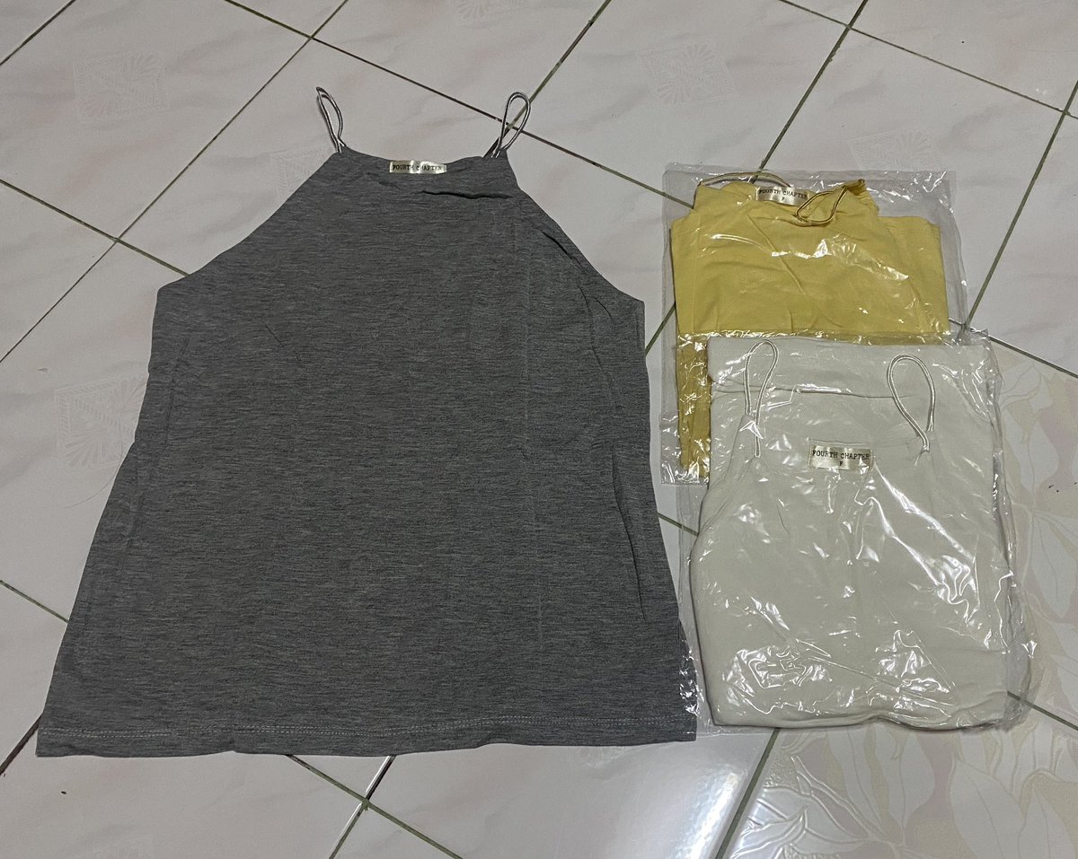 PontipaS's tweet photo. เสื้อยืดสายเดี่ยวแขนปาด ฟรีไซส์ 
สีเทา / เหลือง / ครีม
ราคา 60฿ รวมส่ง https://t.co/7Jg7Mv5mHu