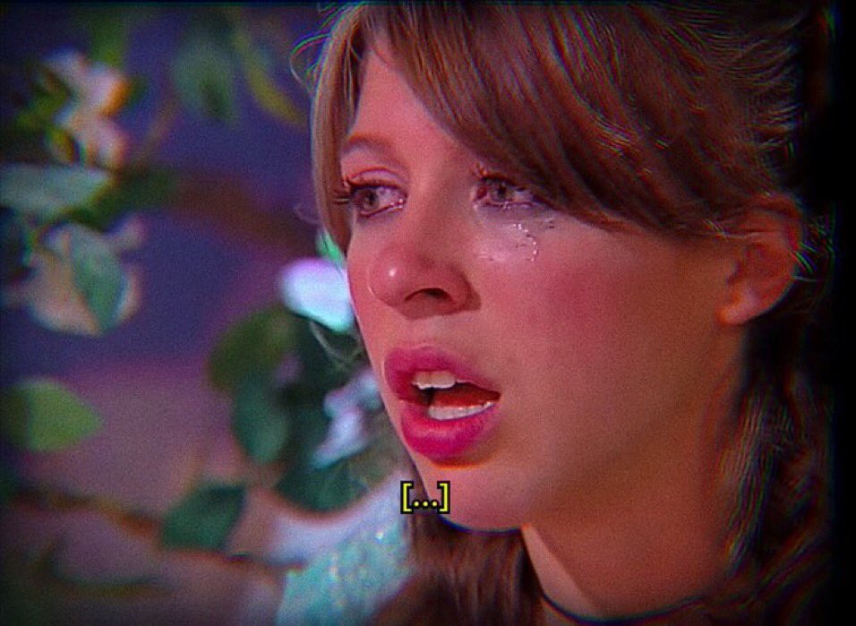 Paredes cuenta que se enamoró a los 8 años de su mujer y que él sabía que iba a ser la mujer de su vida 
Yo:
#ElStreamDeSusana #SusanaGimenez