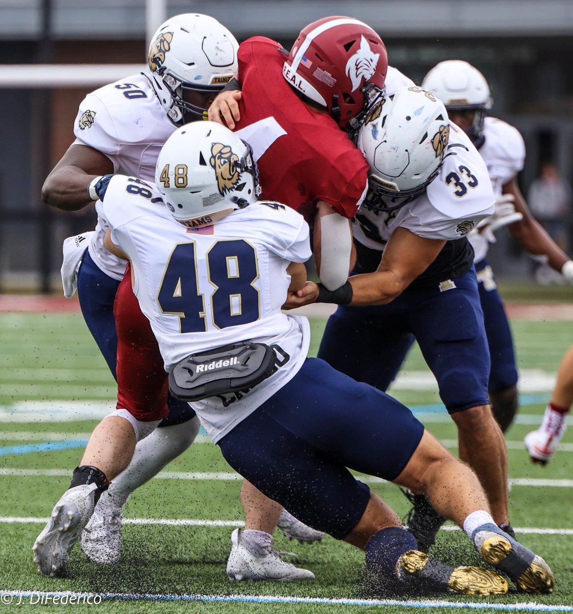 TrinCollFB's tweet photo. 📸’s 28-7 Win | 2-0

#rollbants #trincoll https://t.co/GMjcOZieNz