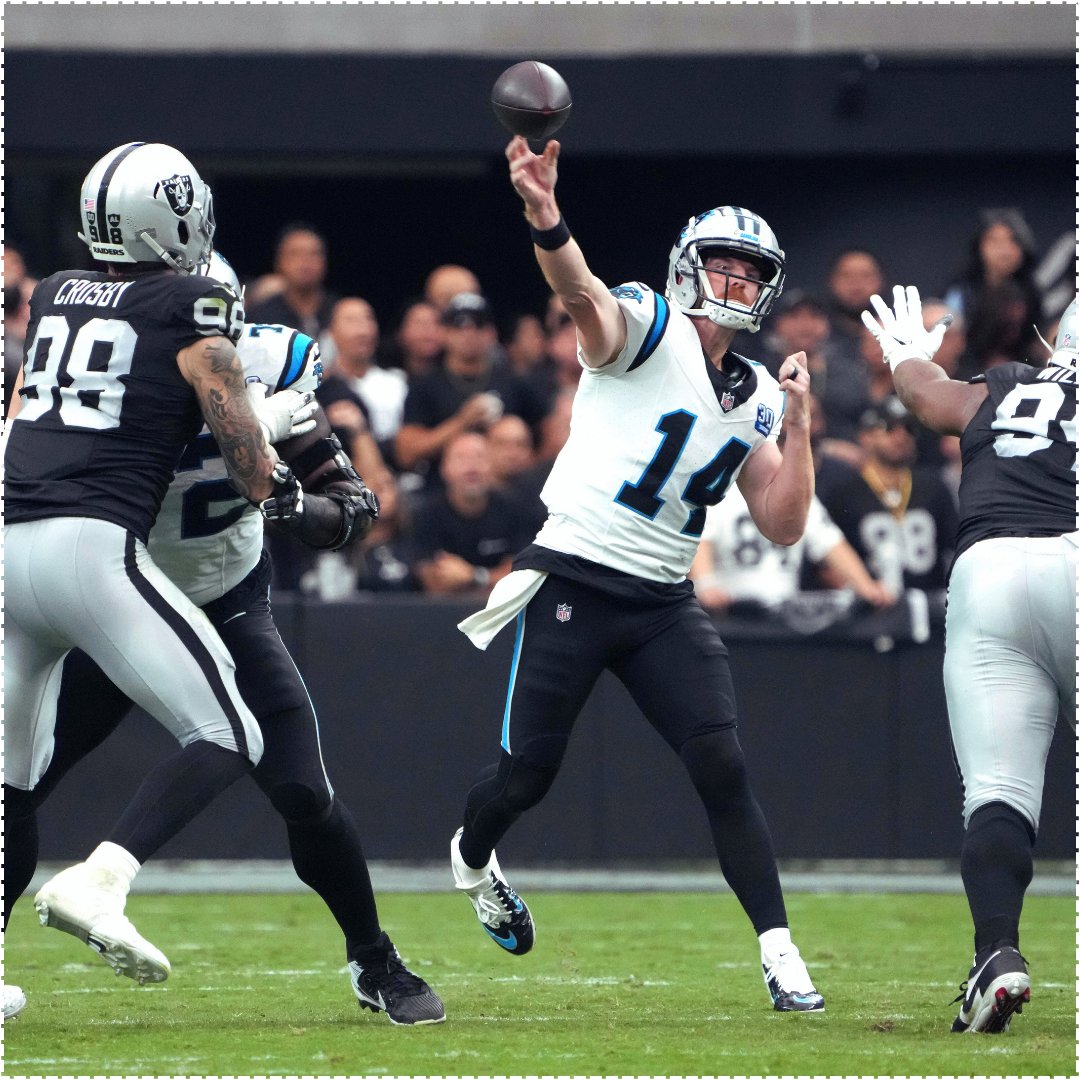 MySportsUpdate's tweet image. #Panthers QB Andy Dalton in a win over the #Raiders: 

- 26/37
- 319 yards
- 3 TDs
- 0 INTs
- 123.6 passer rating

Carolina gets into the win column with a dominant performance.