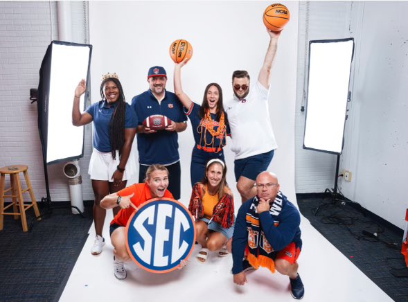 bellamaria2026's tweet photo. I’m extremely excited and proud to announce my commitment to play 🥎at the University of Auburn. #WDE🦅 #Tigers🐅 @AuburnSoftball @CoachMalveaux @KateMalveaux @rykerzc @DJSanders37 @FrizellRiley @Intensity16uBOD @intensitykod @Donovansoftbal1 https://t.co/XlSEOewy4j