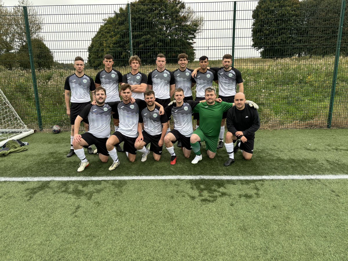 kelvingroversfc's tweet photo. Frustrating result in the cup today as the boys exit after losing on penalties. 

⚽️@lewisholloway7 https://t.co/QWiVSQrg9v