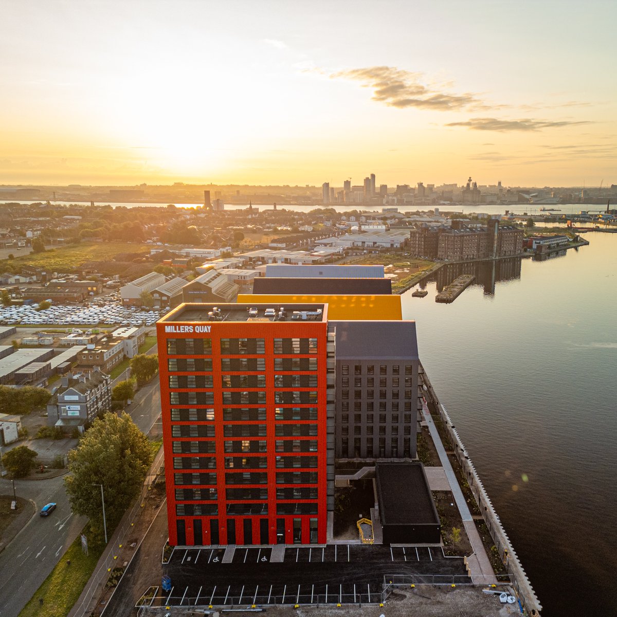 MillersQuay's tweet photo. Sunsets over Millers Quay.

Waterfront sunsets are another perk of living in one of our vibrant apartments. We promise the aesthetic will take your Insta stories to the next level.

Book your viewing → https://t.co/OpB1a2lzsS https://t.co/39ihMf858h