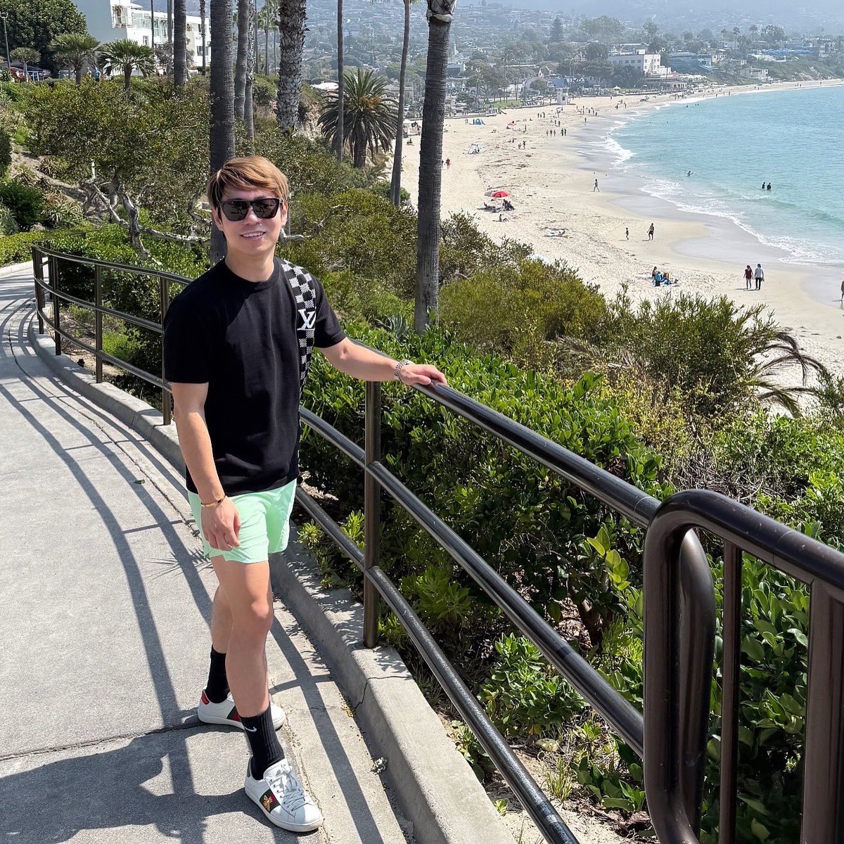 しばらく金髪だった髪を茶色に変えました！
instagram.com/p/DAPKWMeycpd/…