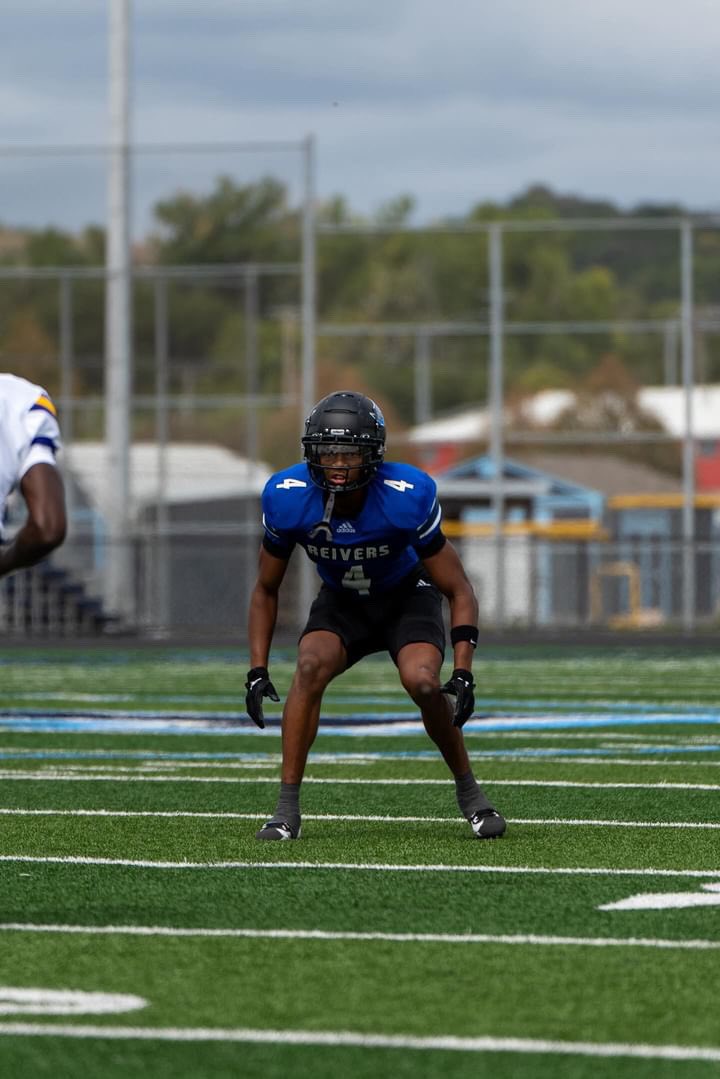 Devan Carlisle (@devanmc_) on Twitter photo FIRST 4️⃣💙🏴☠️ #JUCOPRODUCT
6’4 200 DB <a href="/ReiverFootball/">IWCC Reiver Football</a>
3 D1 Offers
hudl.com/v/2QBKct FIRST 4️⃣💙🏴☠️ #JUCOPRODUCT
6’4 200 DB <a href="/ReiverFootball/">IWCC Reiver Football</a>
3 D1 Offers
hudl.com/v/2QBKct