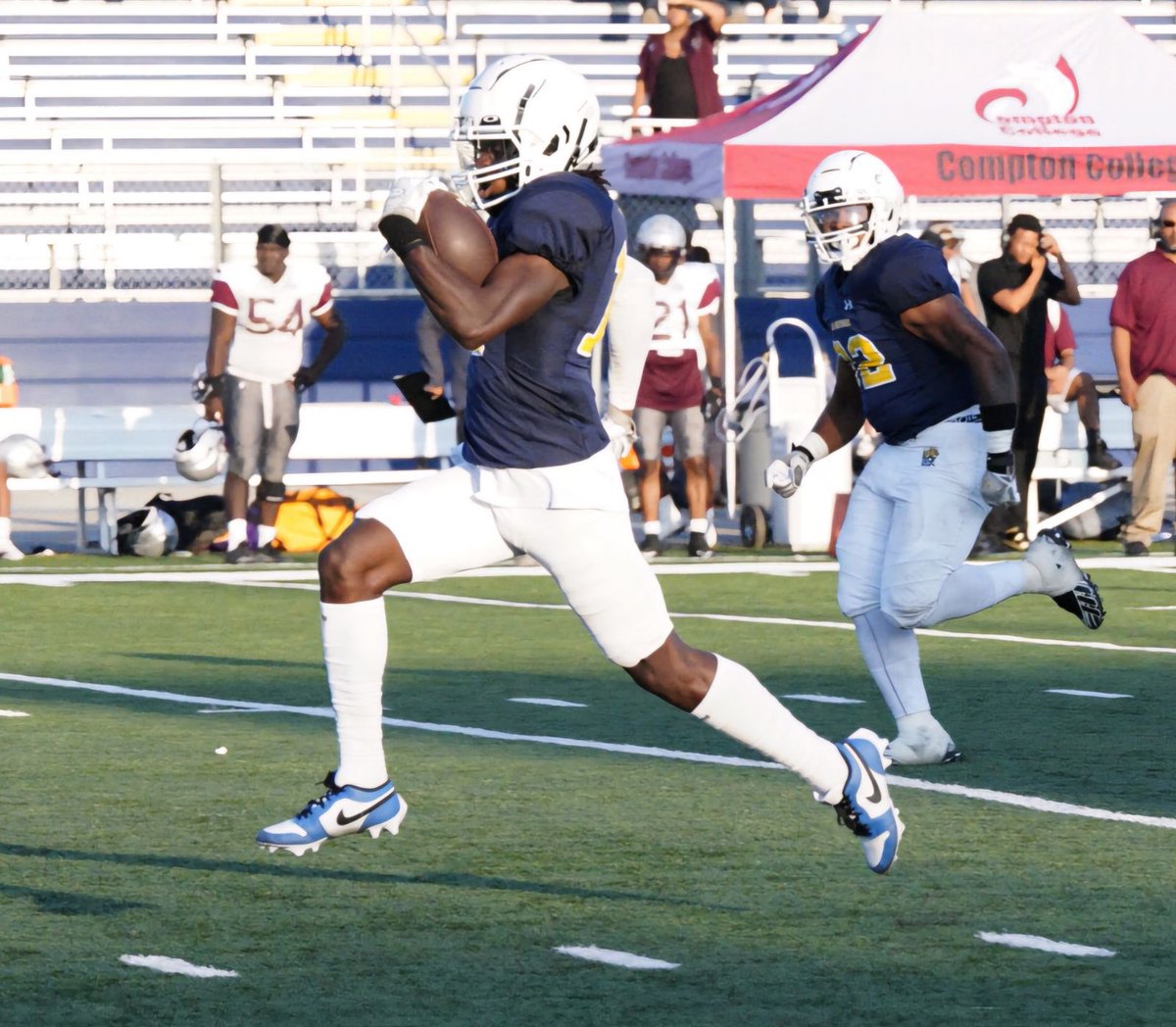 D310N B. tweet media