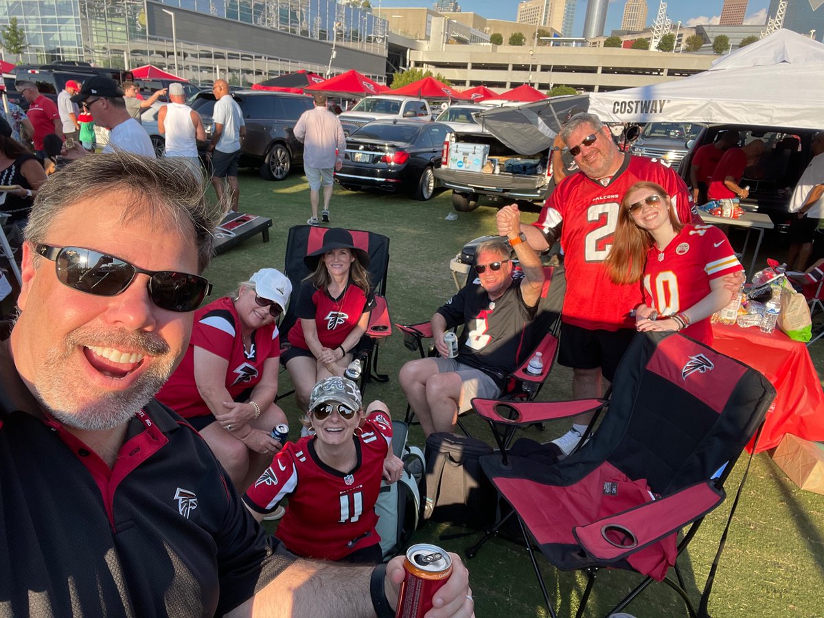 BrettManATL's tweet photo. Let’s go Falcons!! We’ve got this. #RiseUp #DirtyBirds @AtlantaFalcons https://t.co/Ex4ZhdjWdz