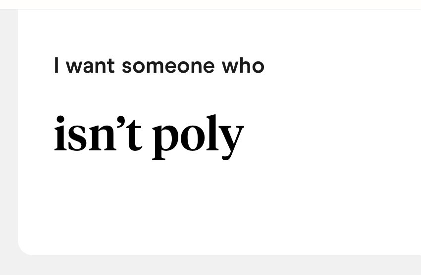 jiracci's tweet image. this absolute hinge diva