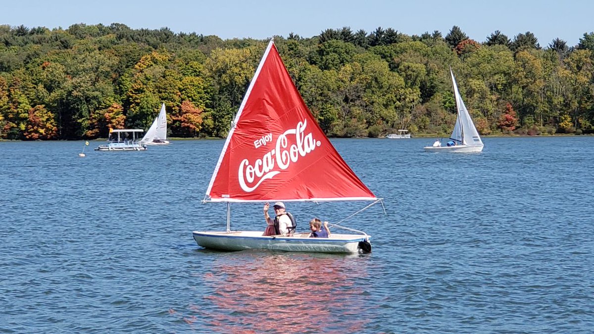esthersfaith's tweet image. Yesterday was so awesome! We got a small sailboat for our kids and had a blast learning how to use it. It is called a Snark. 
Please note that my children have NEVER  had Coca-Cola.
I wonder if I could turn a Trump flag into a sail 🤔😊

#MAHA 
#MAGA 
#sailingfun