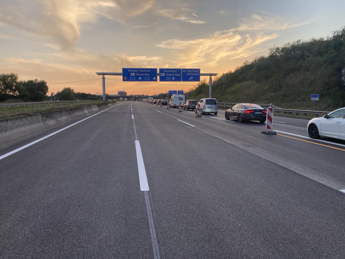 Autobahnverkehr Nord tweet media
