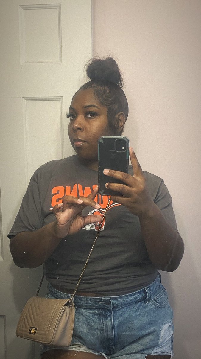 qchasinnnpt3's tweet photo. 🤎🧡 #sundayss https://t.co/nQ0Alm4X4P