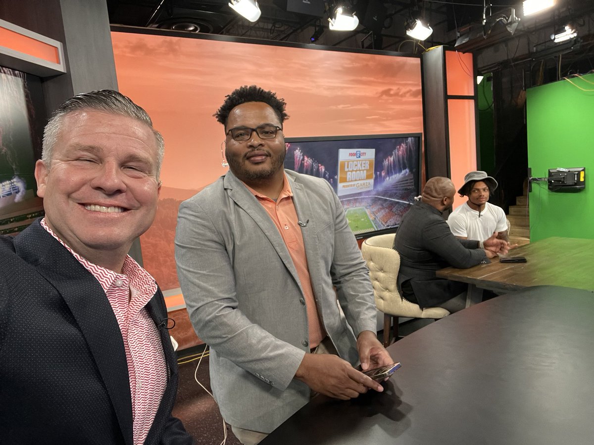 MARK PACKER (@packer_sports) on Twitter photo 2 of the greatest RB’s in Tennessee HS Football history join us on the “Food City Locker Room, presented by Garza Law.” Desean Bishop and Troy Fleming on the show this week:
Knoxville: 11:35 pm WATE (ABC)
Nashville: FOX
Tri Cities: FOX
<a href="/SwainEvent/">Jayson Swain</a> @D_Bishop2004 2 of the greatest RB’s in Tennessee HS Football history join us on the “Food City Locker Room, presented by Garza Law.” Desean Bishop and Troy Fleming on the show this week:
Knoxville: 11:35 pm WATE (ABC)
Nashville: FOX
Tri Cities: FOX
<a href="/SwainEvent/">Jayson Swain</a> @D_Bishop2004
