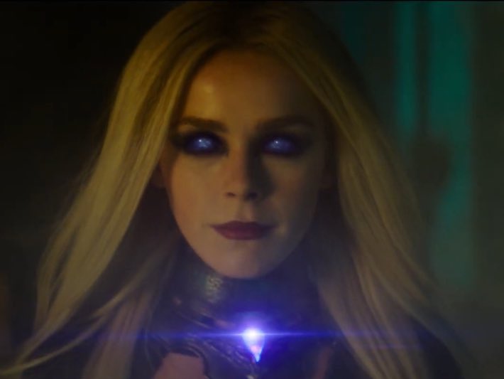 RedOneUpdates's tweet photo. Kiernan Shipka in ‘Red One’. https://t.co/Cv3Ad7aSzT