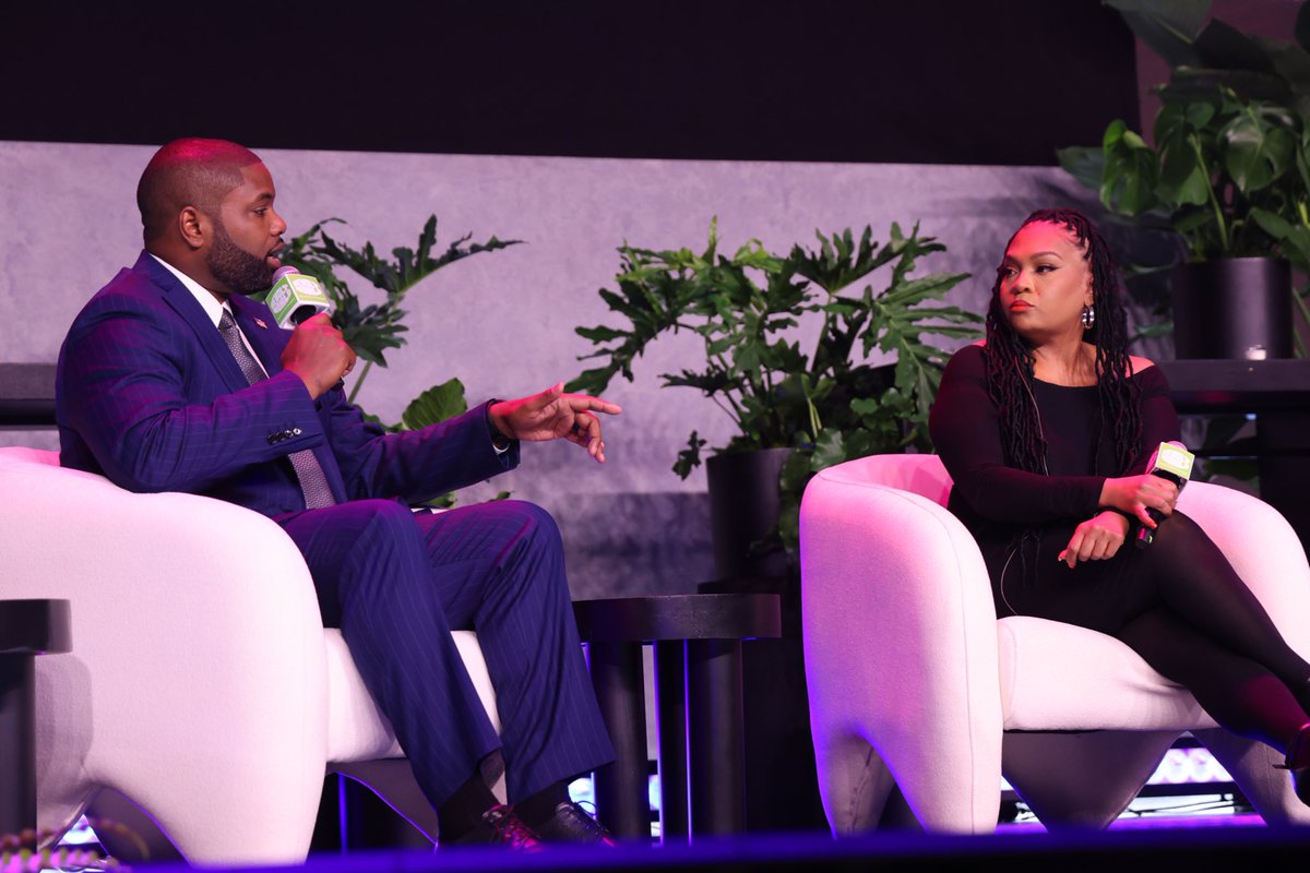 ByronDonalds's tweet photo. This afternoon, I joined Revolt World 2024 to discuss and debate critical issues facing Black Americans throughout our nation as we approach Election Day.

Thank you to @TezlynFigaro for moderating and thank you to @revolttv for a great event. https://t.co/32mtQ5CSur