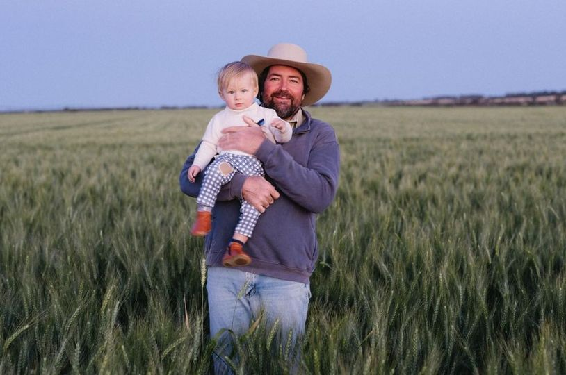Pacific Seeds (@pacificseeds) on Twitter photo IN THE FIELD: A great family photo in <a href="/breedersplant/">LongReach Plant Breeders</a> LRPB Hellfire wheat at Domang farm, Quast Agricultural Co in Northern NSW. Check out their Instagram page for more of their photos as they approach harvest. instagram.com/domangfarm/ #wheat #quastagriculturalco IN THE FIELD: A great family photo in <a href="/breedersplant/">LongReach Plant Breeders</a> LRPB Hellfire wheat at Domang farm, Quast Agricultural Co in Northern NSW. Check out their Instagram page for more of their photos as they approach harvest. instagram.com/domangfarm/ #wheat #quastagriculturalco