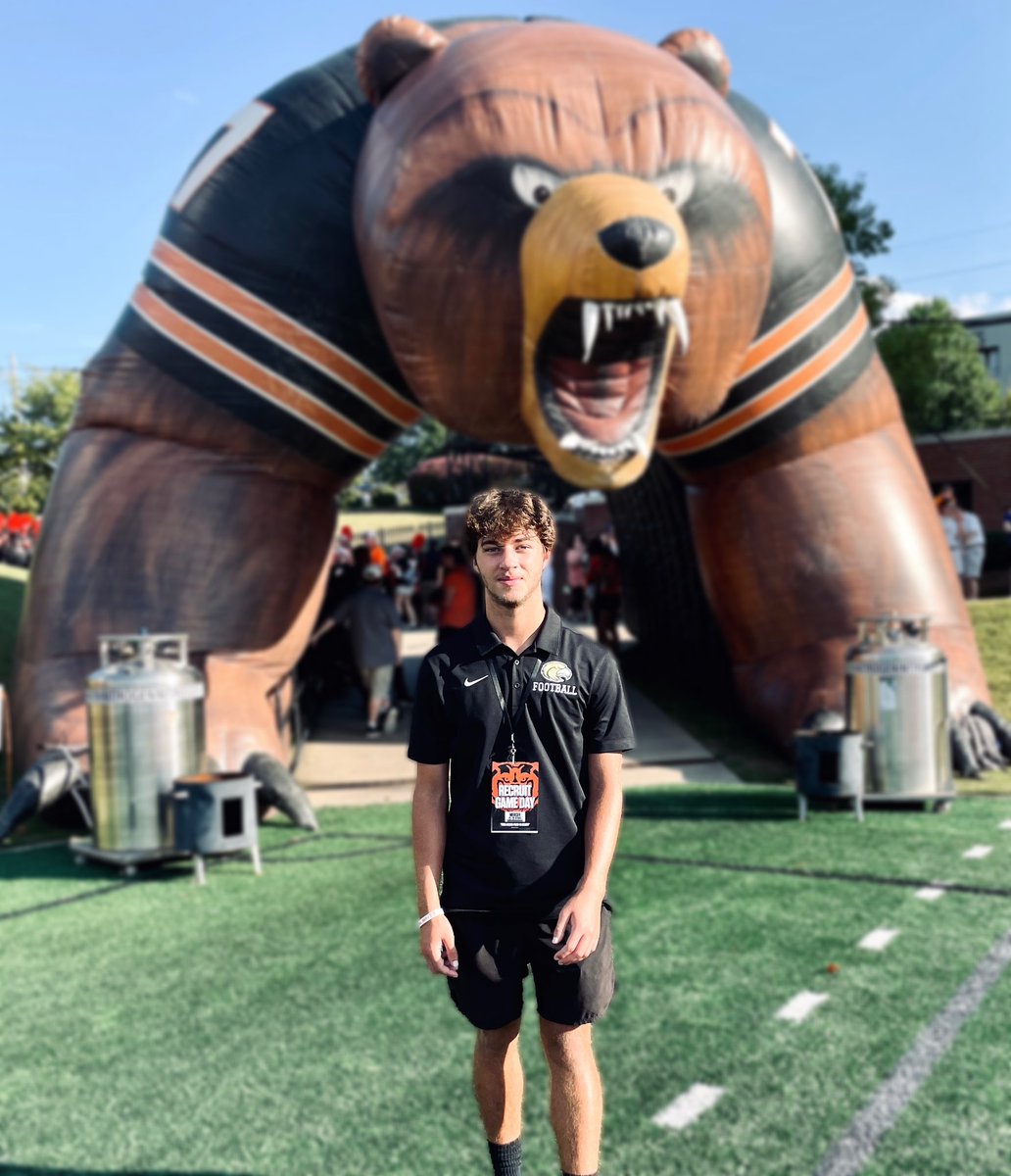 Great visit <a href="/MercerFootball/">Mercer Football</a>. Loved the campus and atmosphere. 🙏🏻 for Khalil and Bears football family. Thank you <a href="/AkiliyahKSumlin/">Akiliyah Sumlin</a> <a href="/coach_mjacobs/">Mike Jacobs</a>  <a href="/CoachBrown24/">Jahmal Brown</a> <a href="/CoachJones_25/">Fred Jones</a>. Great win! #roartogether <a href="/DChipoletti/">Derek Chipoletti</a> #soarhigher 🏈